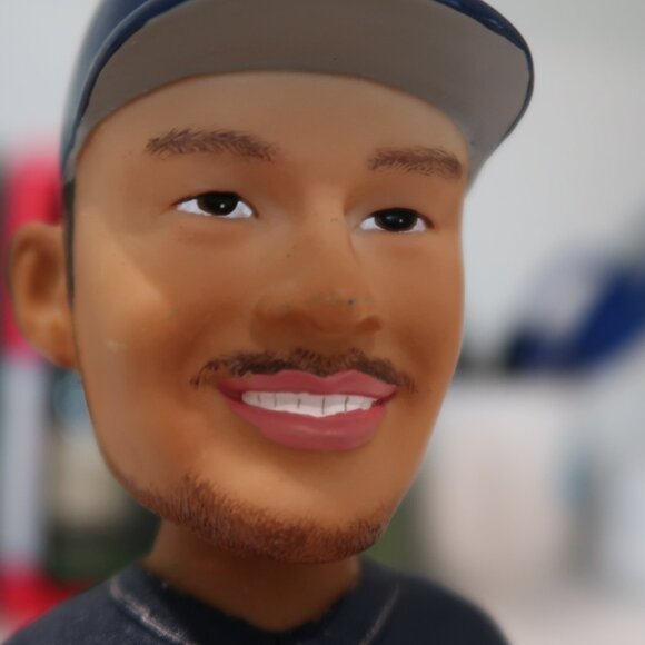 2001 Ichiro Suzuki #51 Seattle Mariners MLB Bobblehead (no box) - Picture 8 of 8